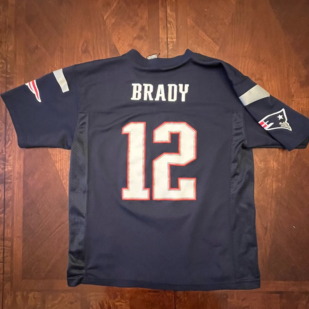 (Lot of 7) NFL Youth L Large football Jersey Brady, Gronk, Newton, Rodgers, Gore
